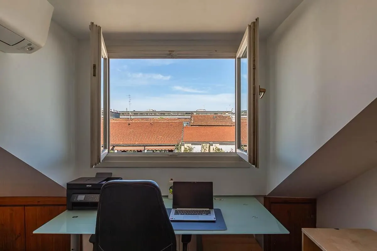 아파트 Central Station 10 Min Private Terrace Skyview 6 Pax 밀라노