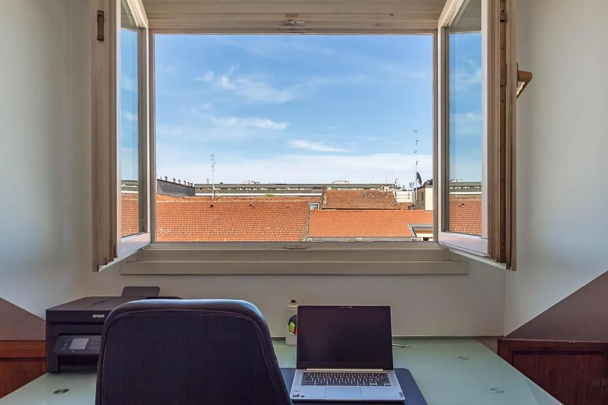 아파트 Central Station 10 Min Private Terrace Skyview 6 Pax 밀라노 이탈리아